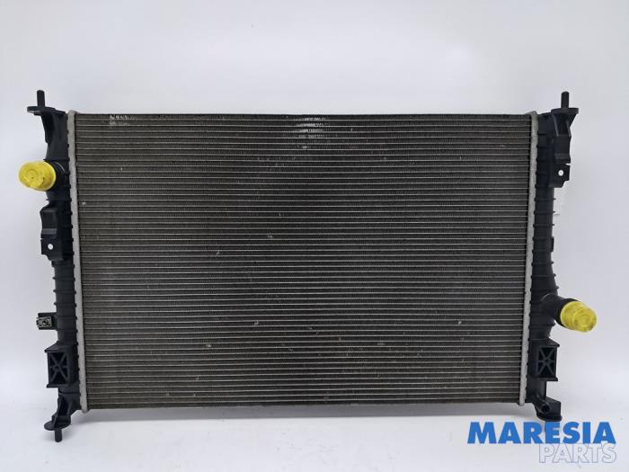 Usagé Radiateur Citroen Jumpy 2.0 Blue HDI 180 Prix € 96,79 Prix TTC proposé par Maresia Parts