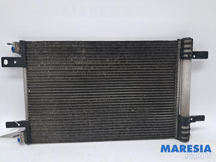 Usagé Condenseur de climatisation Citroen Jumpy 2.0 Blue HDI 180 Prix € 90,75 Prix TTC proposé par Maresia Parts