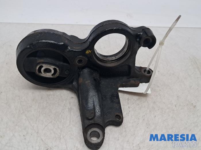 Usagé Support moteur Citroen C5 III Tourer (RW) 2.0 16V Prix € 47,50 Règlement à la marge proposé par Maresia Parts