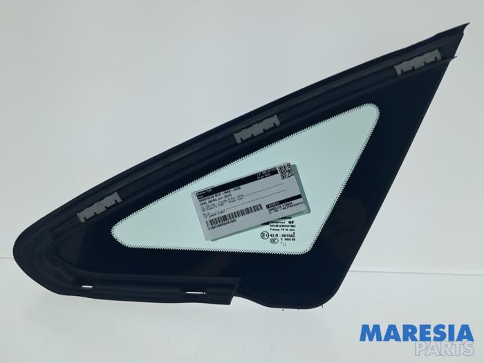 Usados Ventanilla triangular izquierda delante Opel Astra J Sports Tourer (PD8/PE8/PF8) 1.4 Turbo 16V Precio € 119,95 Norma de margen ofrecido por Maresia Parts