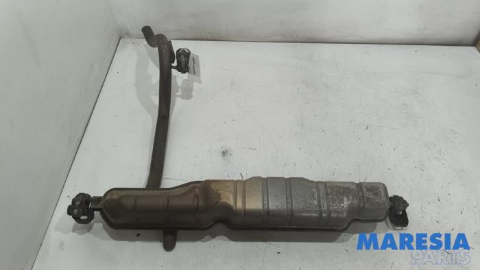 Gebrauchte Auspuff Enddämpfer Renault Clio V (RJAB) 1.6 E-Tech 140 16V Preis € 181,50 Mit Mehrwertsteuer angeboten von Maresia Parts
