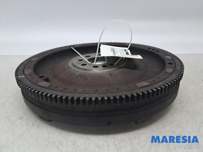 Gebrauchte Schwungrad Toyota ProAce 2.0 D-4D 122 16V Worker Preis € 90,75 Mit Mehrwertsteuer angeboten von Maresia Parts