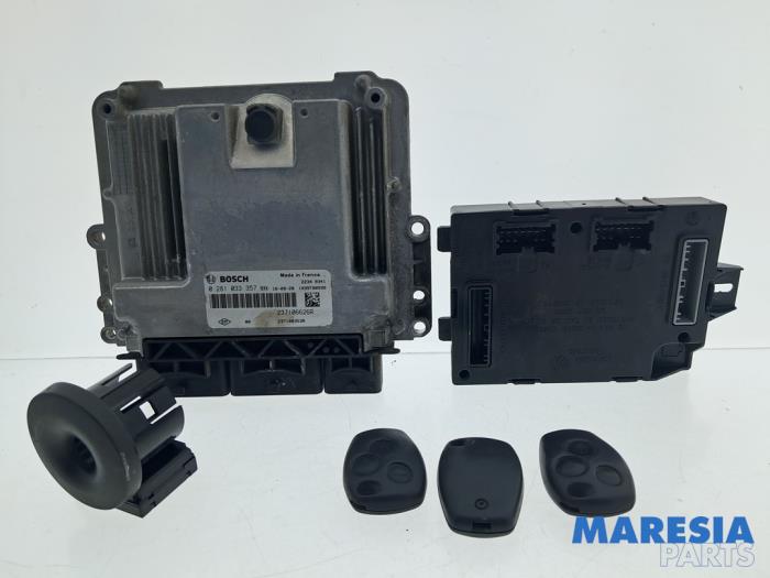 Used Engine management computer Opel Vivaro 1.6 CDTi BiTurbo 125 Price € 465,85 Inclusive VAT offered by Maresia Parts
