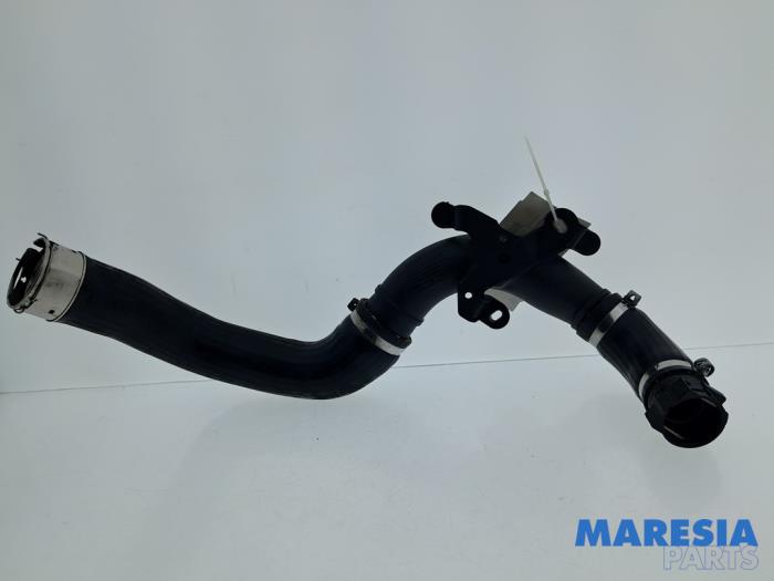Gebrauchte Intercooler Schlauch Renault Captur I (2R) 0.9 Energy TCE 12V Preis € 40,00 Margenregelung angeboten von Maresia Parts
