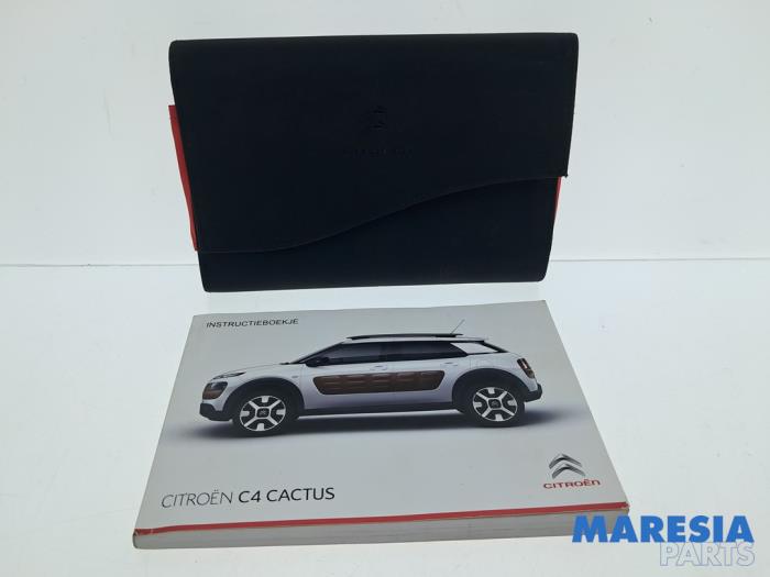 Używane Instrukcja Citroen C4 Cactus (0B/0P) 1.2 PureTech 82 12V Cena € 25,00 Procedura marży oferowane przez Maresia Parts