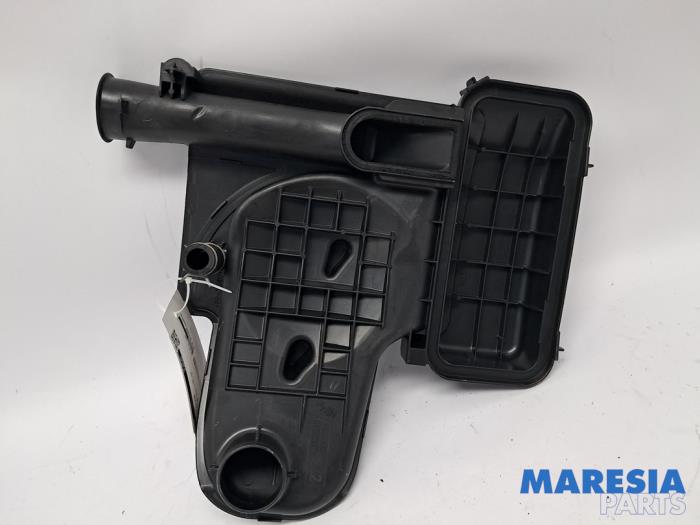 Gebrauchte Ventildeckel Peugeot 107 1.0 12V Preis € 40,00 Margenregelung angeboten von Maresia Parts