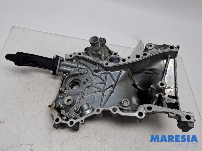 Usagé Couvercle de distribution Peugeot 107 1.0 12V Prix € 59,99 Règlement à la marge proposé par Maresia Parts