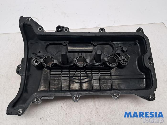 Ventildeckel van een Renault Clio V (RJAB) 1.0 TCe 100 12V 2019