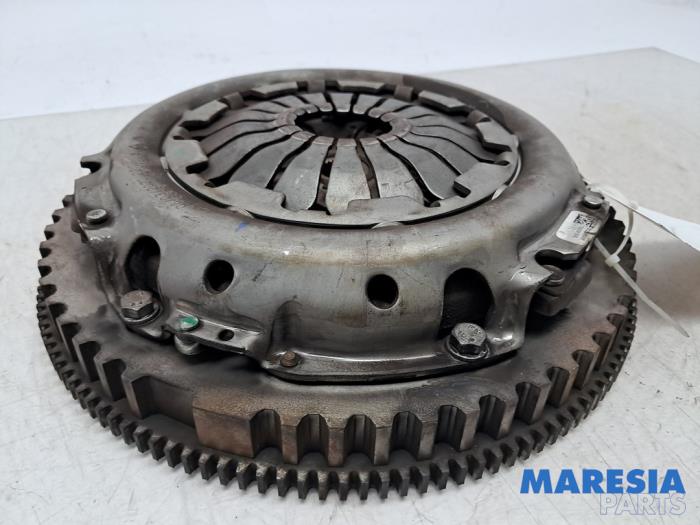Gebrauchte Schwungrad Renault Clio V (RJAB) 1.0 TCe 100 12V Preis € 162,50 Margenregelung angeboten von Maresia Parts