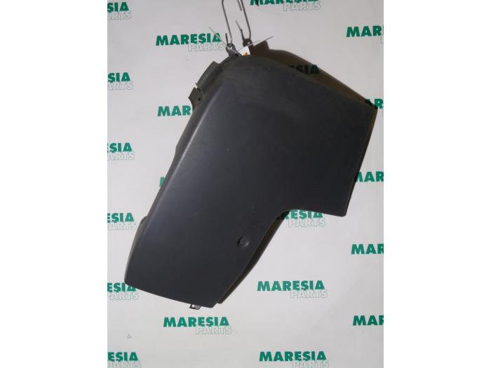 Rear bumper component, left from a Renault Trafic New (JL) 1.9 dCi 100 16V 2006