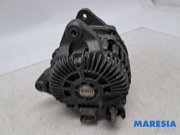 Dynamo van een Renault Trafic (1FL/2FL/3FL/4FL) 1.6 dCi 145 Twin Turbo 2019