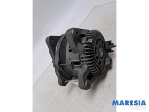 Dynamo van een Renault Trafic (1FL/2FL/3FL/4FL) 1.6 dCi 145 Twin Turbo 2019