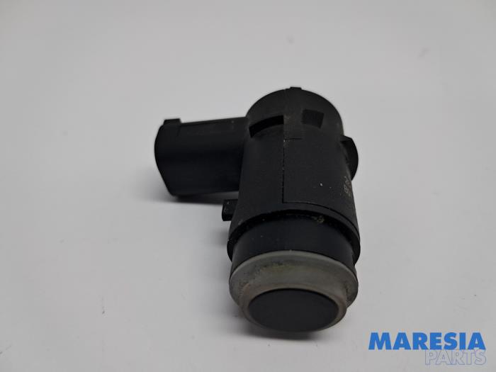 Gebrauchte PDC Sensor Renault Twingo III (AH) 1.0 SCe 70 12V Preis € 20,00 Margenregelung angeboten von Maresia Parts