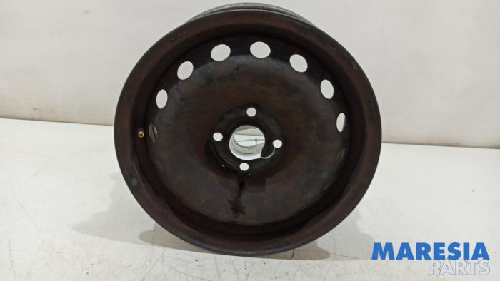 Używane Obrecz Fiat Grande Punto (199) 1.3 JTD Multijet 16V 85 Actual Cena € 20,00 Procedura marży oferowane przez Maresia Parts