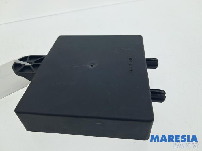 Używane Sterownik Body Control Renault Twingo III (AH) 1.0 SCe 70 12V Cena € 69,99 Procedura marży oferowane przez Maresia Parts