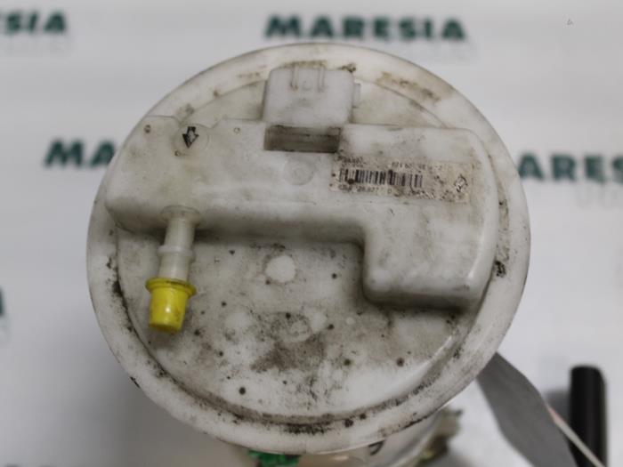 Gebrauchte Kraftstoffpumpe Elektrisch Renault Modus/Grand Modus (JP) 1.6 16V Preis € 25,00 Margenregelung angeboten von Maresia Parts