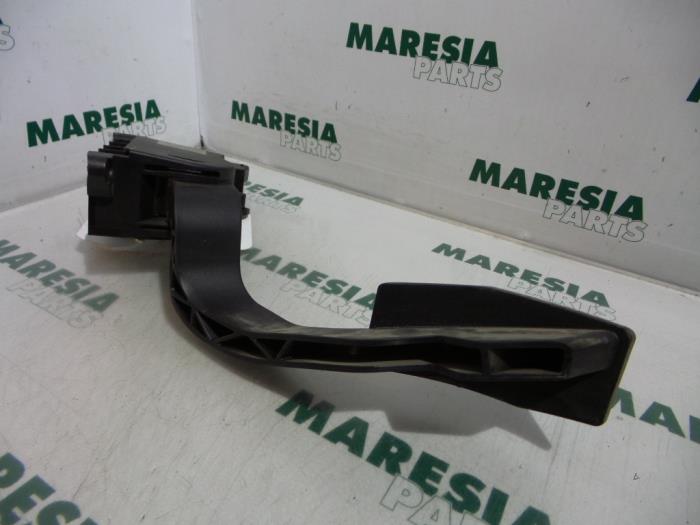 Gaspedalposition Sensor Fiat Doblo (263), 2010 / 2023 1.3 D Multijet Euro 4, MPV, Diesel, 1.248cc, 66kW (90pk), FWD, 199A3000, 2010-02 / 2023-12 (Gebraucht)