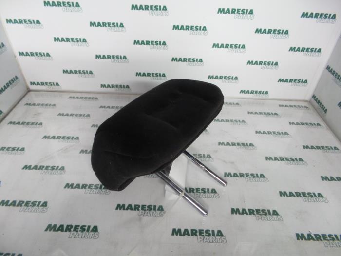 Używane Zaglówek Citroen C6 (TD) 2.7 HDiF V6 24V Cena € 75,00 Procedura marży oferowane przez Maresia Parts
