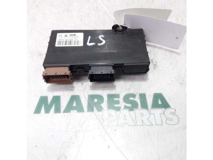 Used Computer, miscellaneous Citroen C6 (TD) 2.7 HDiF V6 24V Price € 75,00 Margin scheme offered by Maresia Parts