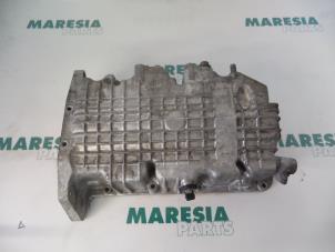 Used Sump Renault Vel Satis (BJ) 3.0 dCi V6 24V Price € 105,00 Margin scheme offered by Maresia Parts