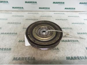 Used Crankshaft pulley Peugeot 407 (6D) 2.0 HDiF 16V Price € 35,00 Margin scheme offered by Maresia Parts