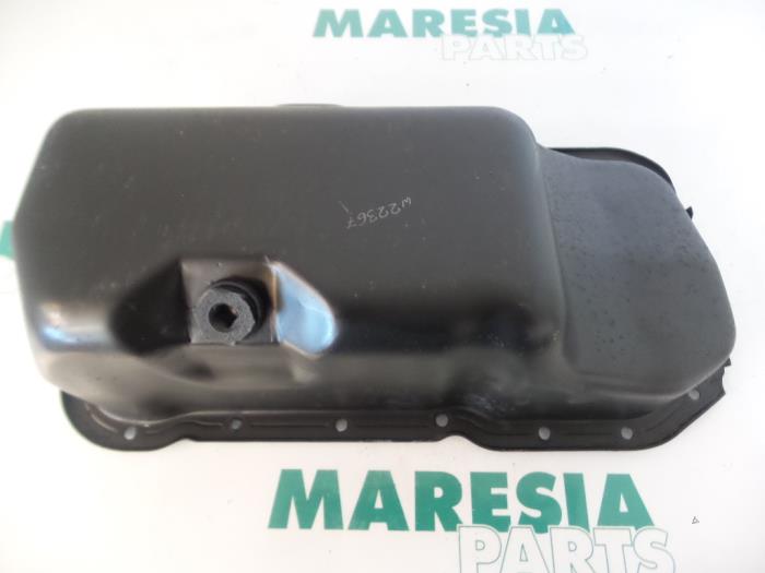 Gebrauchte Ölwanne Peugeot 306 (7A/C/S) 1.6i XR,XT,ST Preis € 25,00 Margenregelung angeboten von Maresia Parts