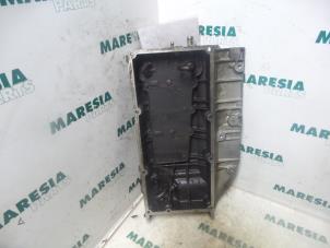 Used Rocker cover Renault Twingo (C06) 1.2 Price € 35,00 Margin scheme offered by Maresia Parts
