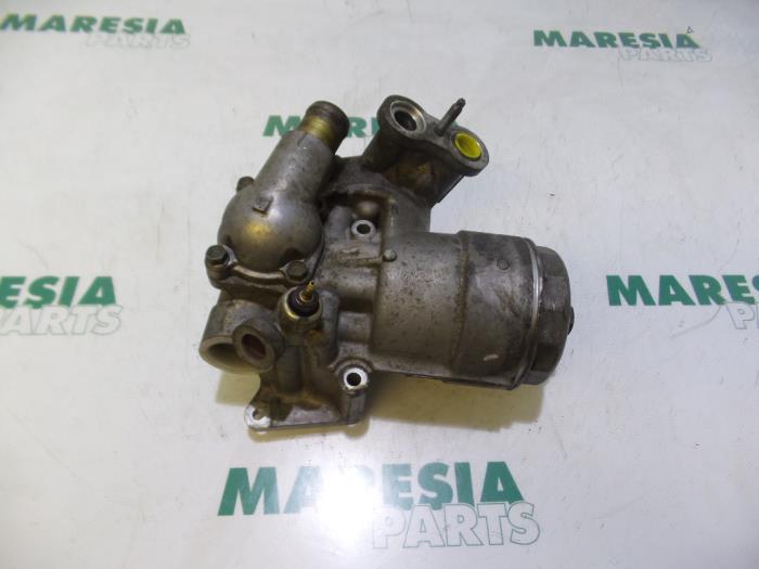 Gebrauchte Ölfilterhalter Renault Vel Satis (BJ) 3.0 dCi V6 24V Preis € 60,00 Margenregelung angeboten von Maresia Parts