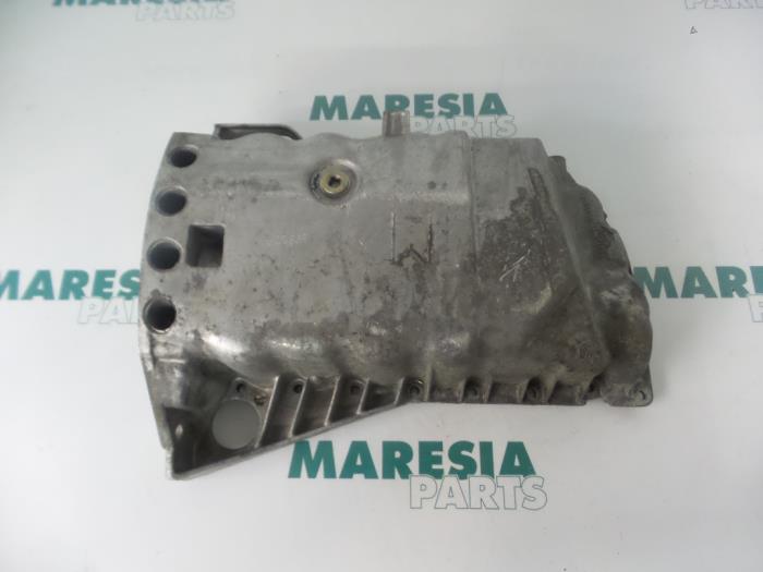 Gebrauchte Ölwanne Renault Grand Scénic II (JM) 1.9 dCi 120 Preis € 30,00 Margenregelung angeboten von Maresia Parts