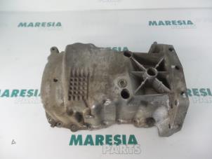 Używane Miska olejowa Renault Scénic II (JM) 1.5 dCi 100 Cena € 40,00 Procedura marży oferowane przez Maresia Parts