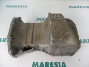 Used Sump Renault Megane Scénic (JA) 1.6 RT Price € 40,00 Margin scheme offered by Maresia Parts