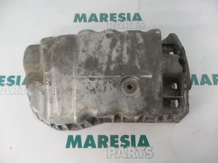 Gebrauchte Ölwanne Renault Megane Scénic (JA) 2.0 RT Preis € 30,00 Margenregelung angeboten von Maresia Parts