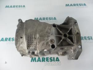Used Sump Renault Grand Scénic II (JM) 1.5 dCi 100 Price € 40,00 Margin scheme offered by Maresia Parts