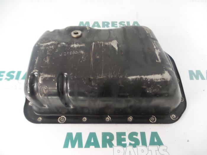 Gebrauchte Ölwanne Renault Megane Scénic (JA) 2.0 RT Preis € 30,00 Margenregelung angeboten von Maresia Parts