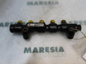 Used Fuel injector nozzle Peugeot 307 (3A/C/D) 1.4 HDi Price € 30,00 Margin scheme offered by Maresia Parts