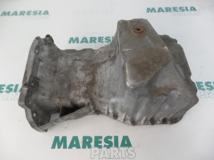 Gebrauchte Ölwanne Renault Megane Classic (LA) 1.6i RN,RT,Alizé Preis € 65,00 Margenregelung angeboten von Maresia Parts