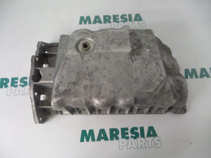 Gebrauchte Ölwanne Renault Megane Coupé (DA) 2.0 IDE 16V Preis € 30,00 Margenregelung angeboten von Maresia Parts