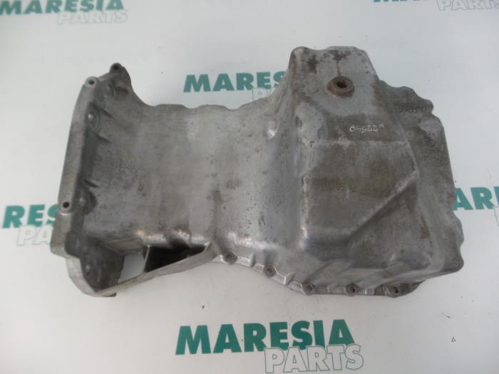 Gebrauchte Ölwanne Renault Megane Coupé (DA) 1.6i Preis € 40,00 Margenregelung angeboten von Maresia Parts
