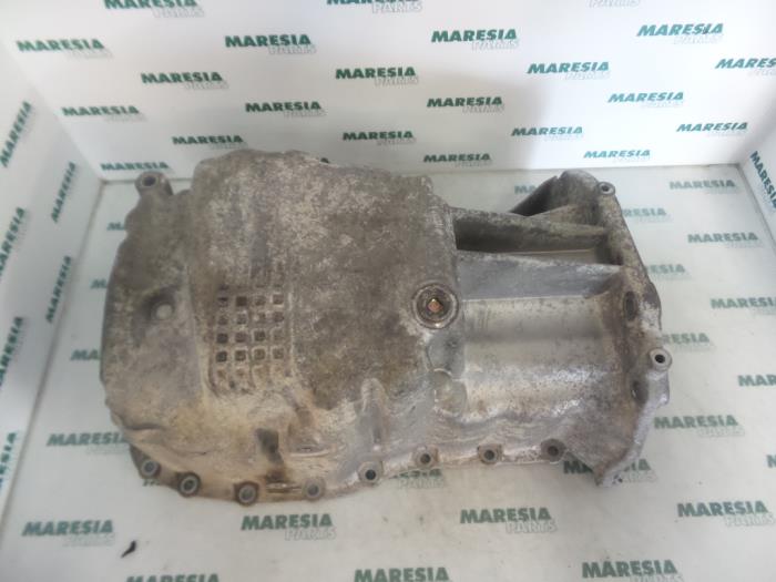 Gebrauchte Ölwanne Renault Megane II (BM/CM) 1.5 dCi 80 Preis € 30,00 Margenregelung angeboten von Maresia Parts