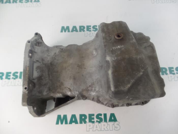 Gebrauchte Ölwanne Renault Megane Coupé (DA) 1.6i Preis € 40,00 Margenregelung angeboten von Maresia Parts