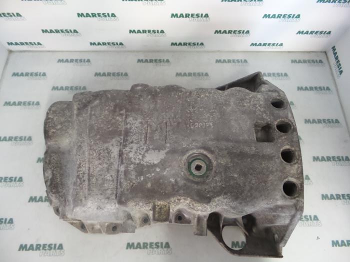 Gebrauchte Ölwanne Renault Megane II (BM/CM) 1.9 dCi 120 Preis € 30,00 Margenregelung angeboten von Maresia Parts