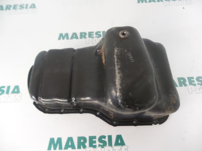 Gebrauchte Ölwanne Renault Megane Classic (LA) 1.4i RL,RN Preis € 25,00 Margenregelung angeboten von Maresia Parts