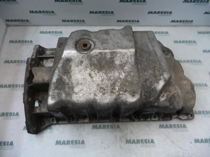 Gebrauchte Ölwanne Renault Kangoo Express (FC) 1.9 D 55 Preis € 30,00 Margenregelung angeboten von Maresia Parts