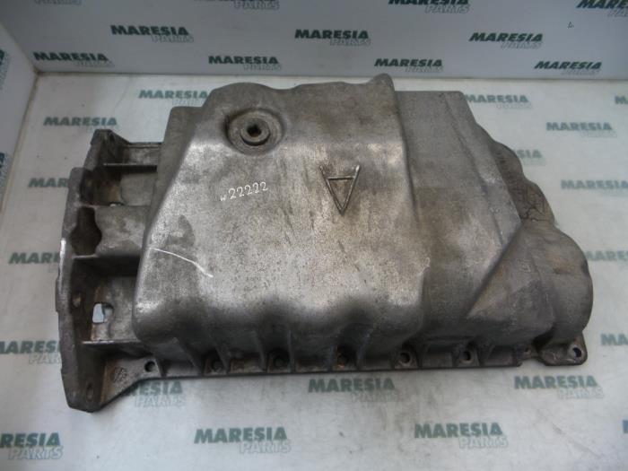 Gebrauchte Ölwanne Renault Kangoo Express (FC) 1.9 D 55 Preis € 30,00 Margenregelung angeboten von Maresia Parts