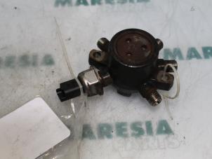 Used Fuel injector nozzle Renault Scénic II (JM) 1.5 dCi 100 Price € 50,00 Margin scheme offered by Maresia Parts