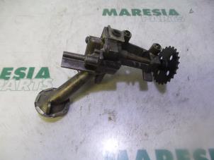 Used Oil pump Renault Kangoo Express (FC) 1.9 D 55 Price € 60,00 Margin scheme offered by Maresia Parts