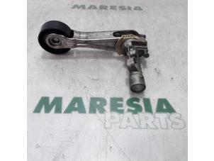 Używane Rolka napinajaca pasa rozrzadu Peugeot 207/207+ (WA/WC/WM) 1.4 16V VTi Cena € 25,00 Procedura marży oferowane przez Maresia Parts