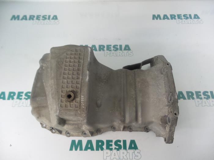 Gebrauchte Ölwanne Renault Clio II (BB/CB) 1.4 Preis € 40,00 Margenregelung angeboten von Maresia Parts