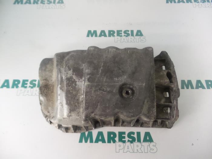 Gebrauchte Ölwanne Renault Clio II Societe (SB) 1.9D Preis € 30,00 Margenregelung angeboten von Maresia Parts