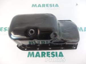 Używane Miska olejowa Lancia Ypsilon (840) 1.1 Elefantina Blu Cena € 25,00 Procedura marży oferowane przez Maresia Parts